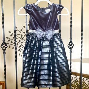 Sweetheart Rose Cute Kids Dress Sz 6